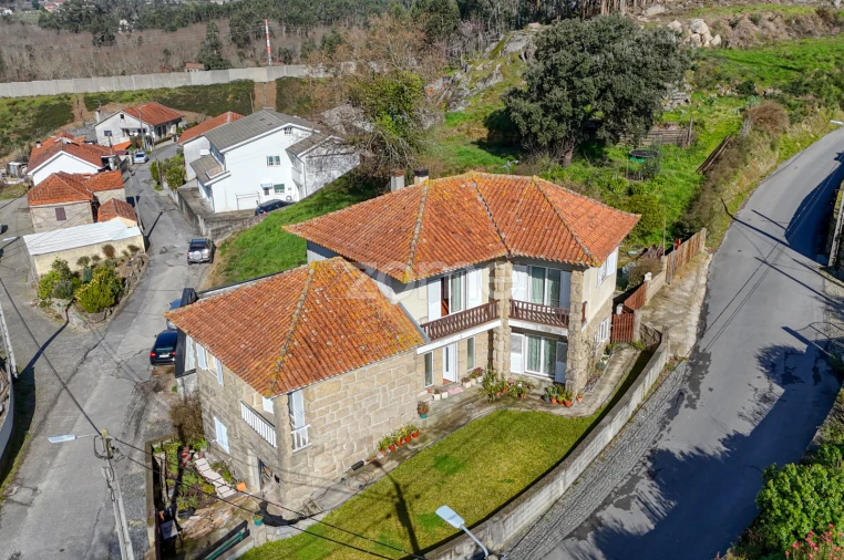 Moradia T3 para Venda em Paços de Ferreira Foto 8