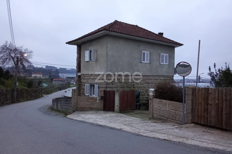 Moradia T3 para Venda em Paços de Ferreira Foto 1