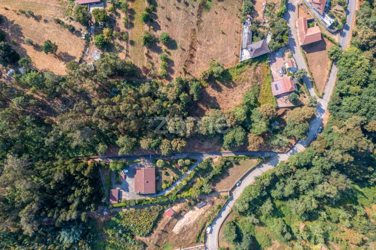 Terreno para Venda em Sandim, Olival, Lever e Crestuma Foto 1