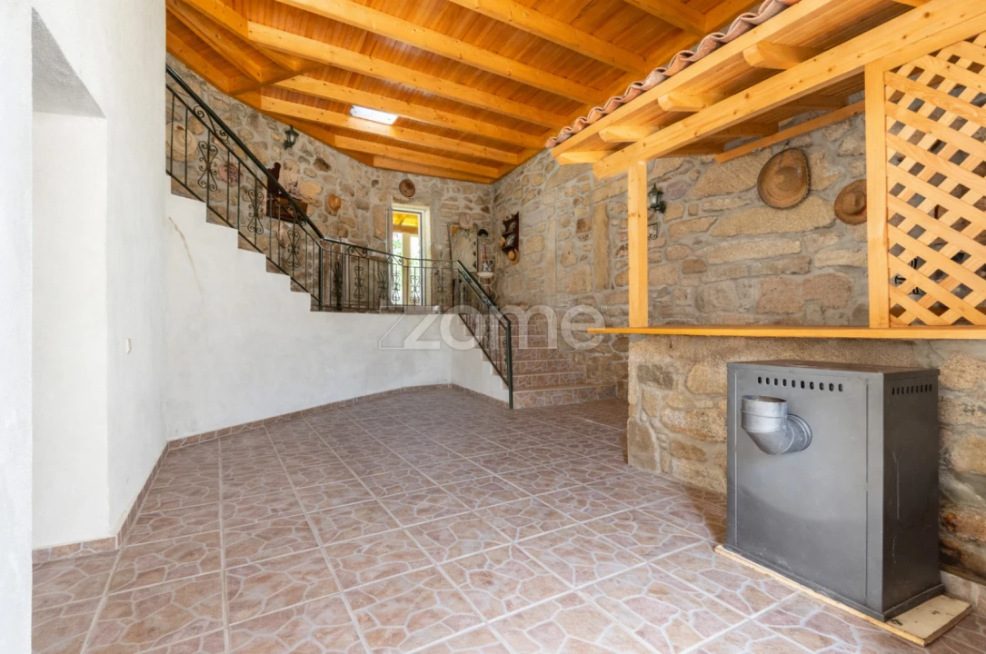 Moradia T4 para Venda em Chave Foto 5