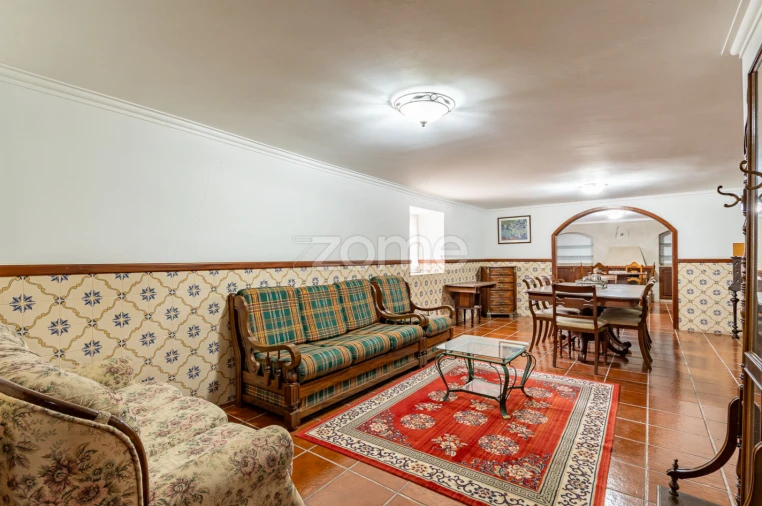 Moradia T4 para Venda em Chave Foto 6