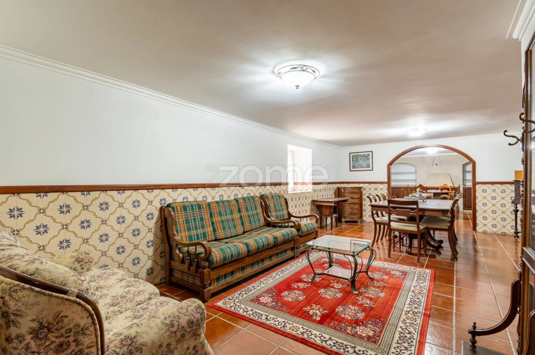 Moradia T4 para Venda em Chave Foto 6