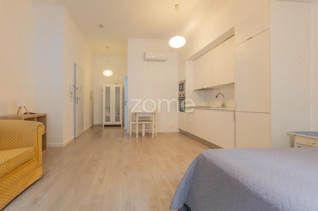 Apartamento T1 para Venda em Beato Foto 1