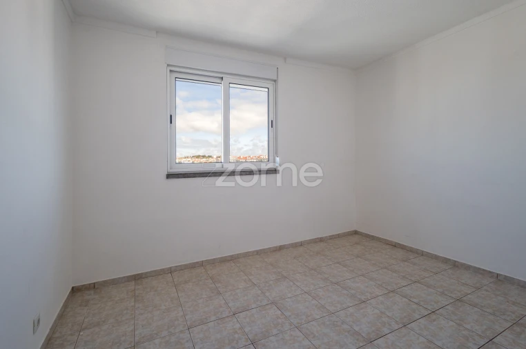 Apartamento T3 para Arrendamento em Carcavelos e Parede Foto 27
