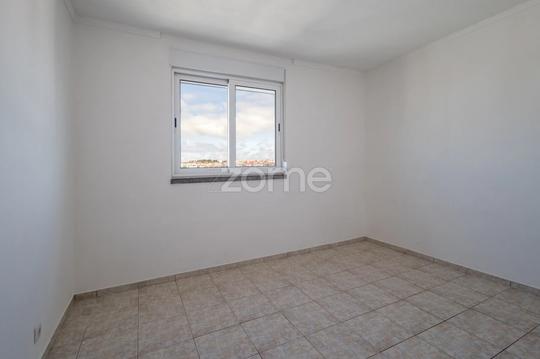 Apartamento T3 para Arrendamento em Carcavelos e Parede Foto 27