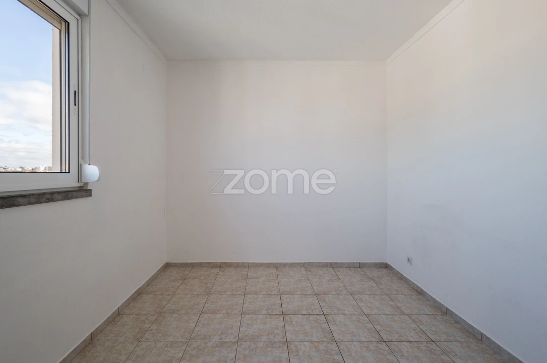 Apartamento T3 para Arrendamento em Carcavelos e Parede Foto 30