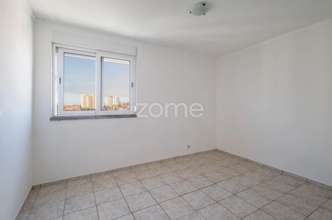 Apartamento T3 para Arrendamento em Carcavelos e Parede Foto 31