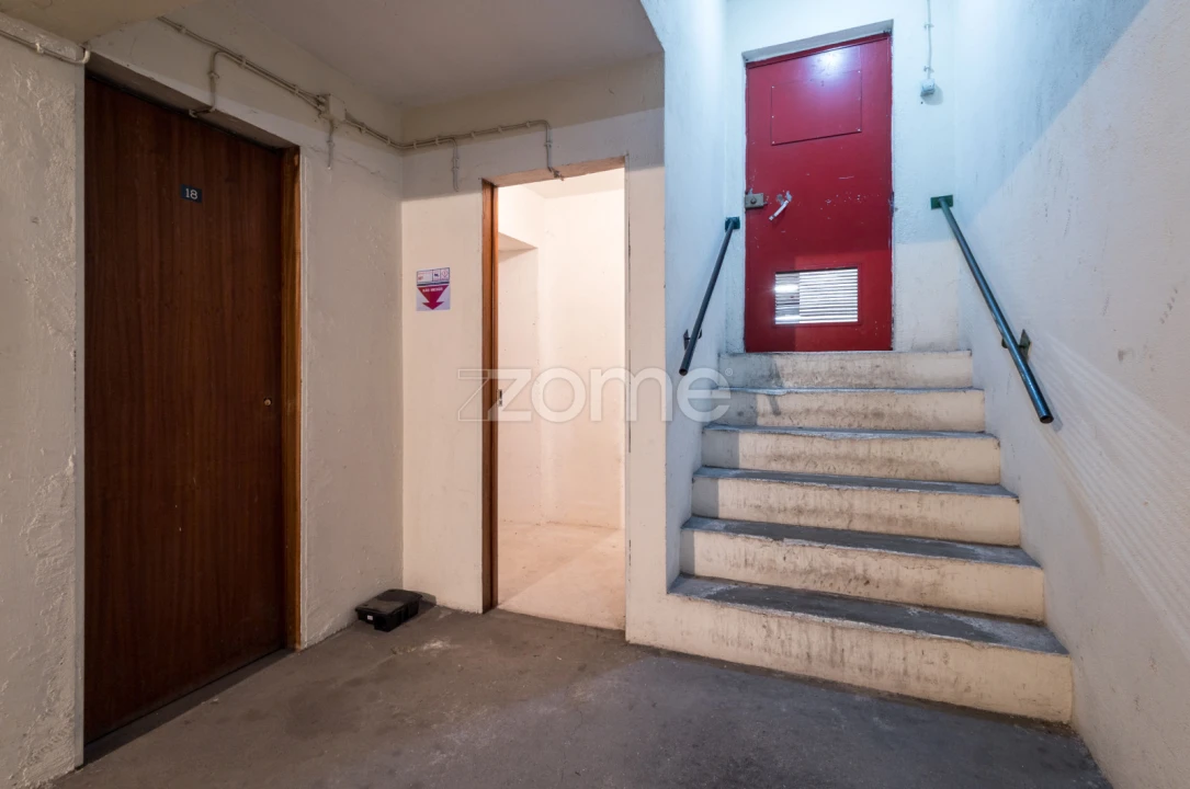 Apartamento T3 para Arrendamento em Carcavelos e Parede Foto 35