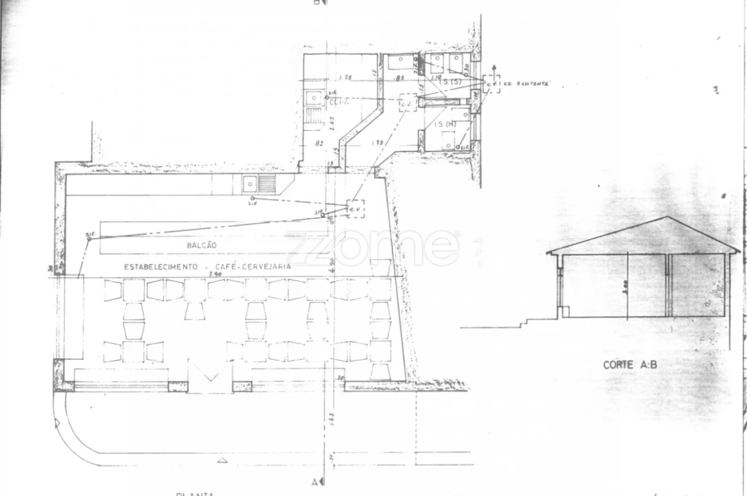Negócio para Arrendamento em São Domingos de Rana Foto 1