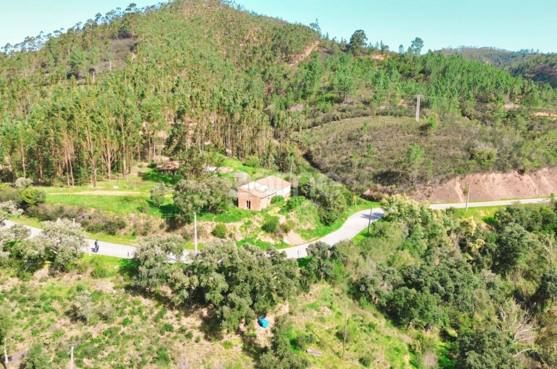 Moradia T5 para Venda em Monchique Foto 11