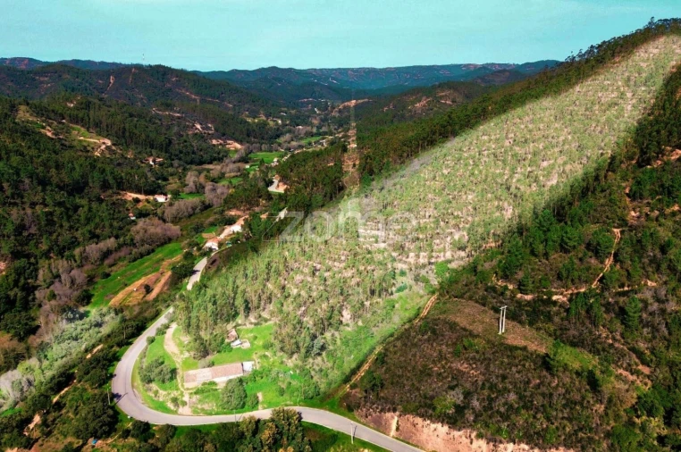 Moradia T5 para Venda em Monchique Foto 4