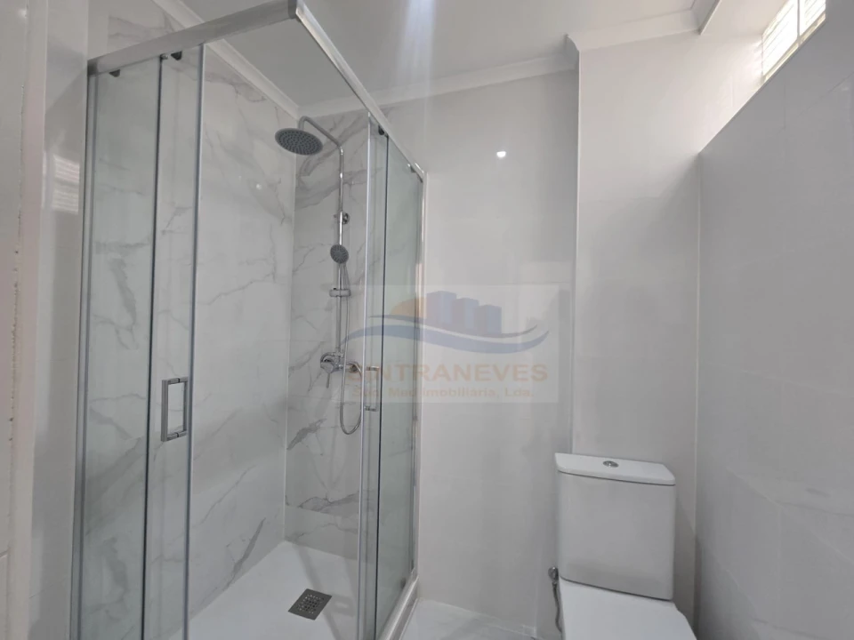 Apartamento T3 para Venda em Queluz e Belas Foto 7