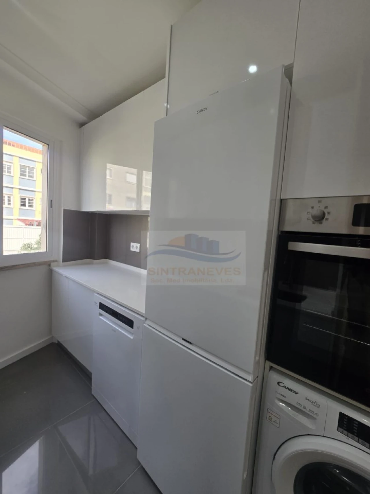 Apartamento T3 para Venda em Queluz e Belas Foto 30