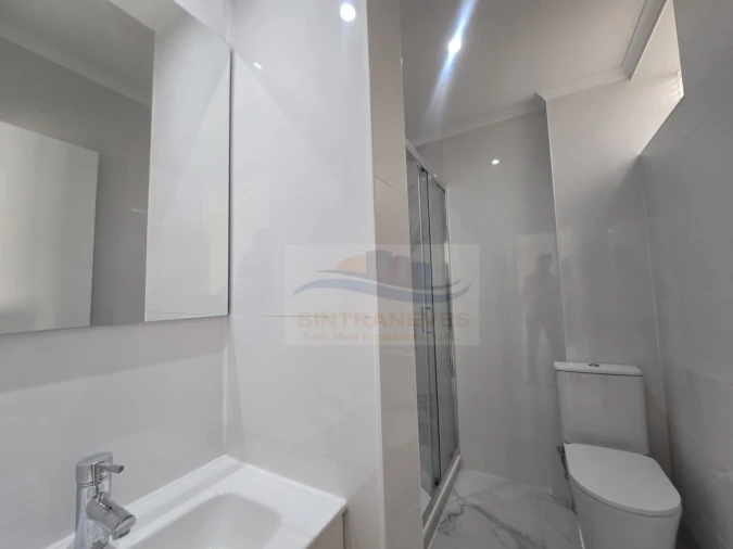 Apartamento T3 para Venda em Queluz e Belas Foto 6