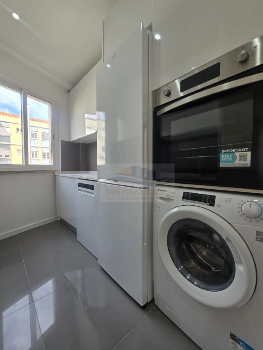 Apartamento T3 para Venda em Queluz e Belas Foto 26
