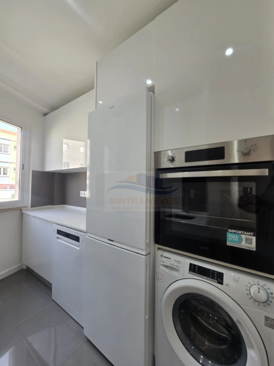 Apartamento T3 para Venda em Queluz e Belas Foto 29