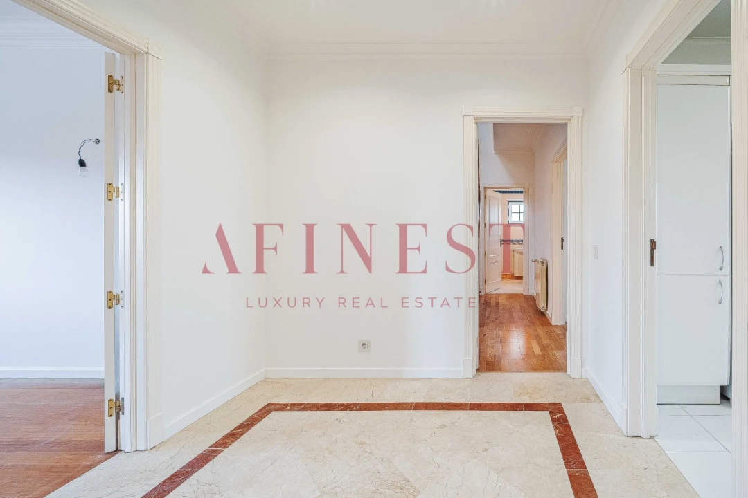 Apartamento T2 para Arrendamento em Santa Maria e São Miguel, São Martinho, São Pedro Penaferrim Foto 24