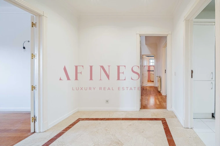 Apartamento T2 para Arrendamento em Santa Maria e São Miguel, São Martinho, São Pedro Penaferrim Foto 24