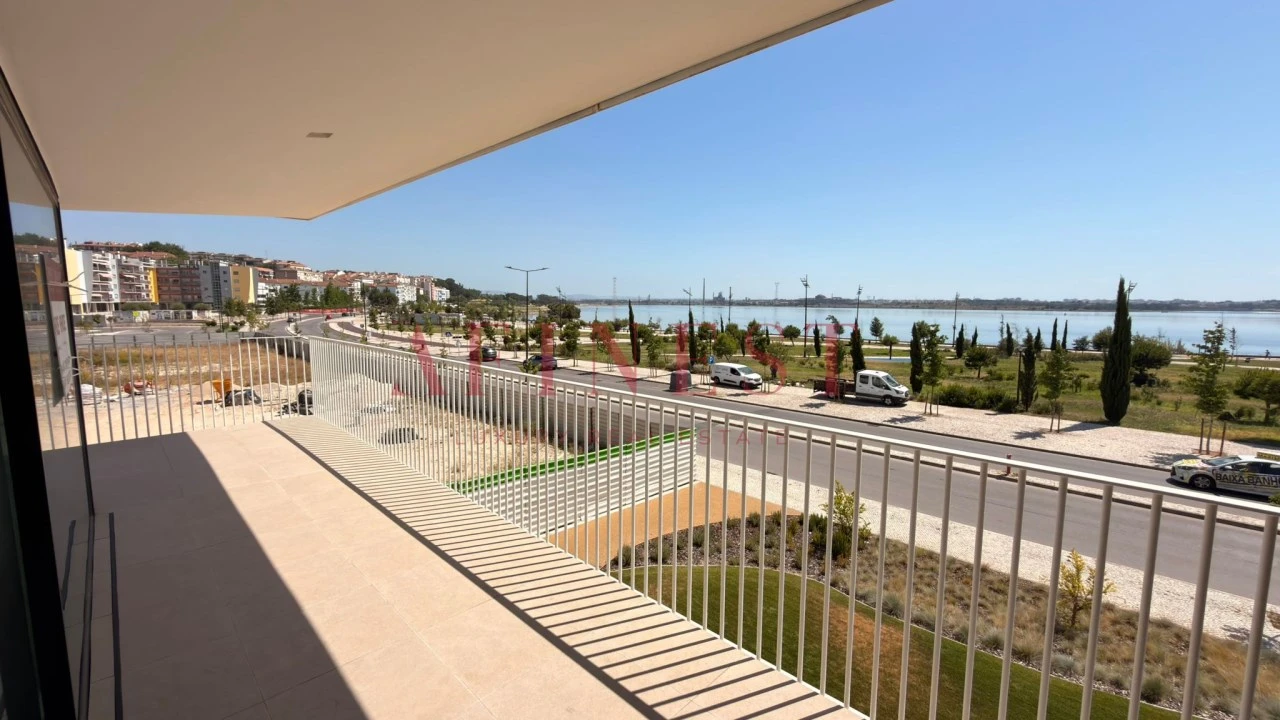 Apartamento T3 para Venda em Alto do Seixalinho, Santo André e Verderena Foto 7