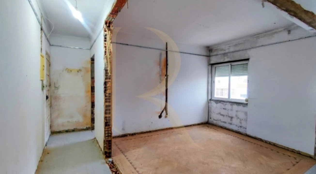 Apartamento T2 para Venda em Amora Foto 9