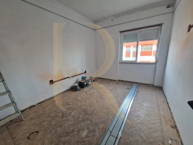 Apartamento T2 para Venda em Amora Foto 10