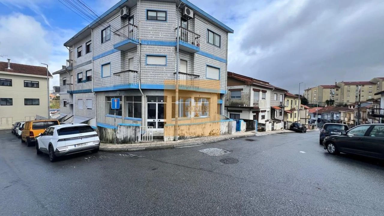 Negócio para Venda em Baguim do Monte (Rio Tinto) Foto 1