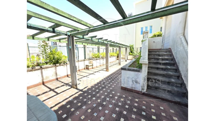 Prédio para Venda em Areeiro Foto 11