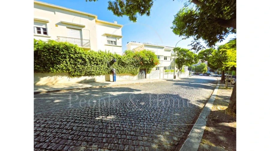 Prédio para Venda em Areeiro Foto 3