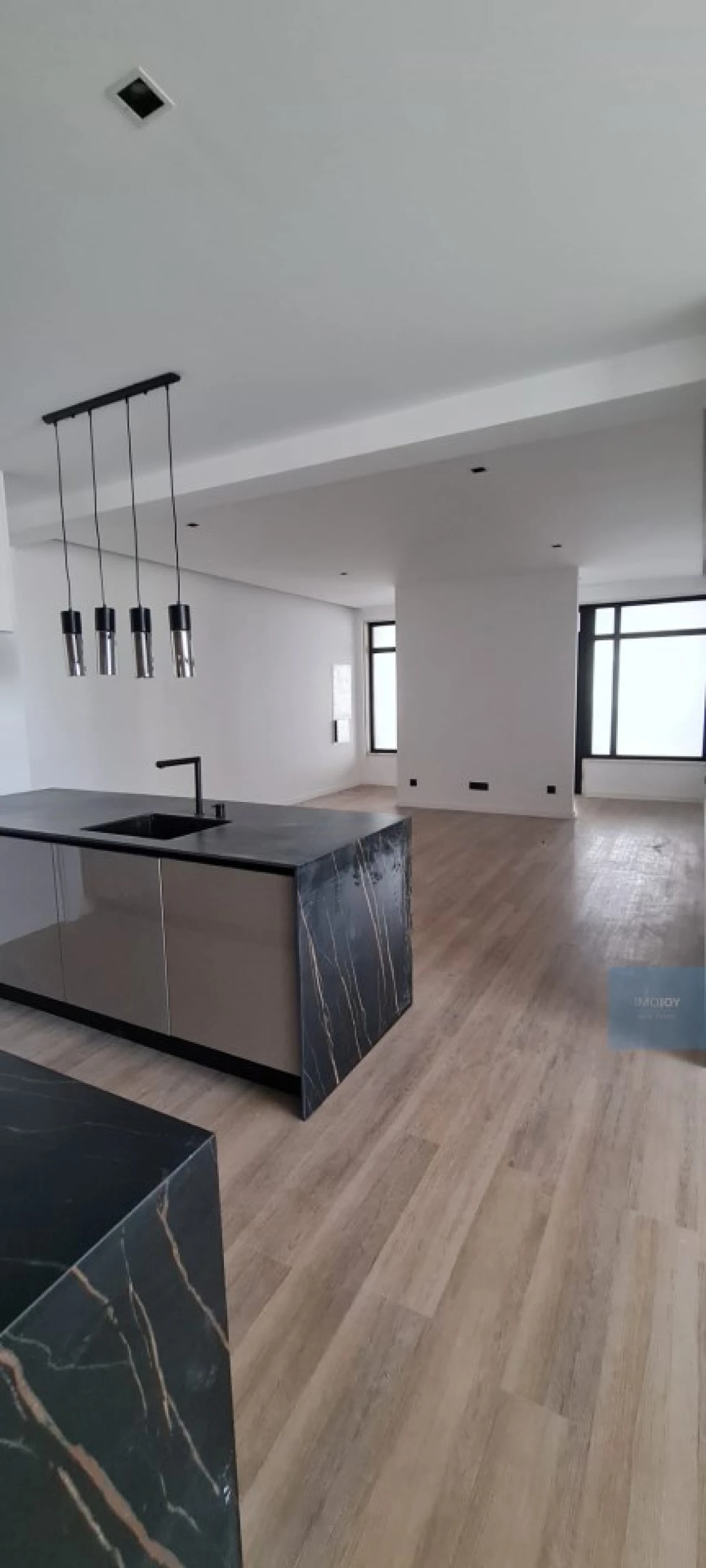 Apartamento T1 para Venda em Massamá e Monte Abraão Foto 12