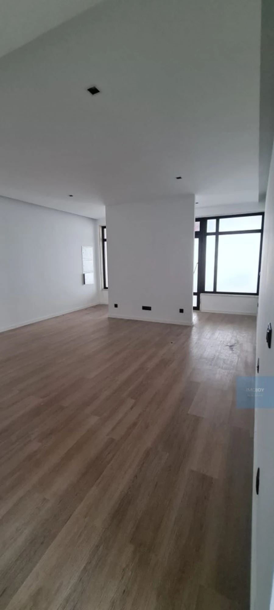 Apartamento T1 para Venda em Massamá e Monte Abraão Foto 15