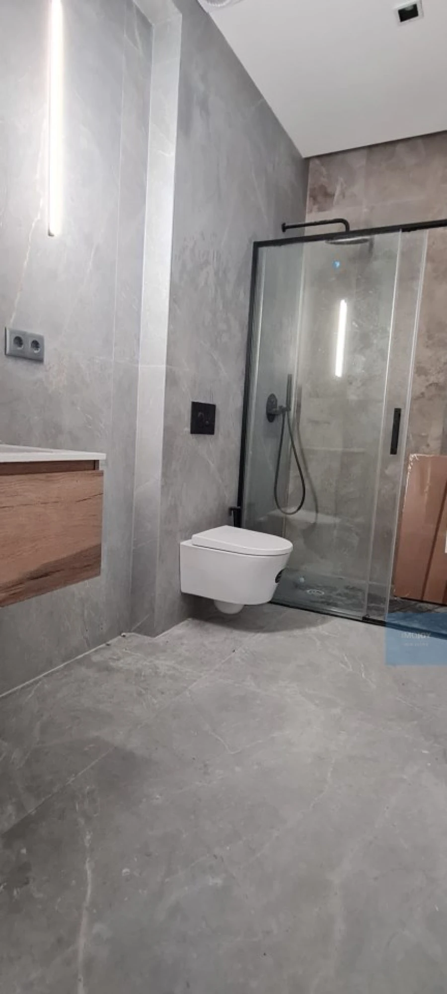 Apartamento T1 para Venda em Massamá e Monte Abraão Foto 18