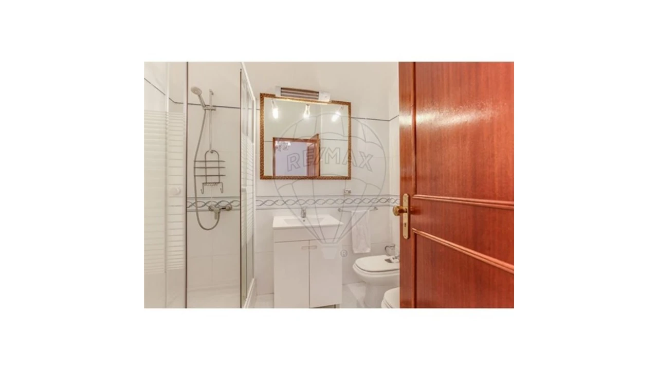 Apartamento T3 para Venda em Arroios Foto 3