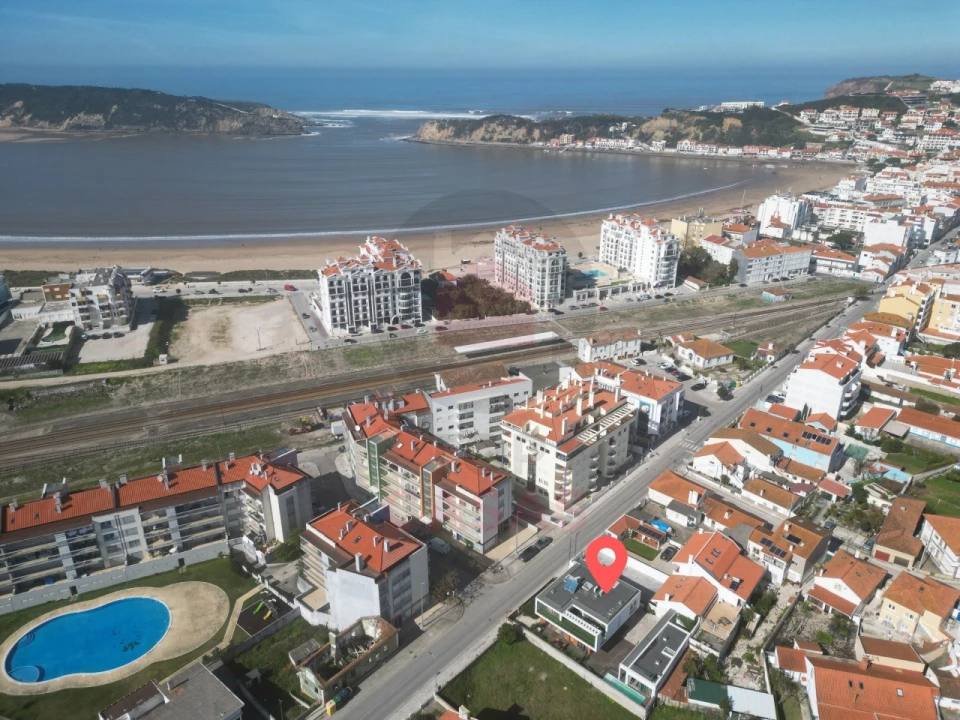 Moradia T4 para Venda em São Martinho do Porto Foto 4