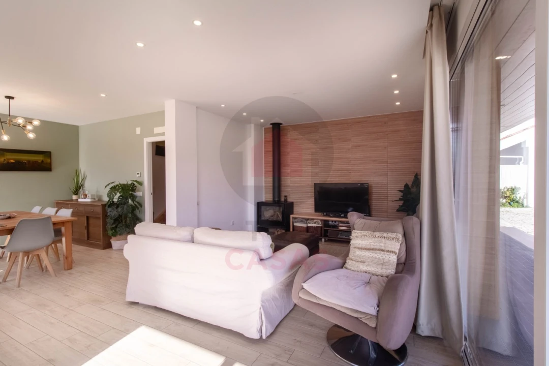 Moradia T4 para Venda em São Martinho do Porto Foto 7