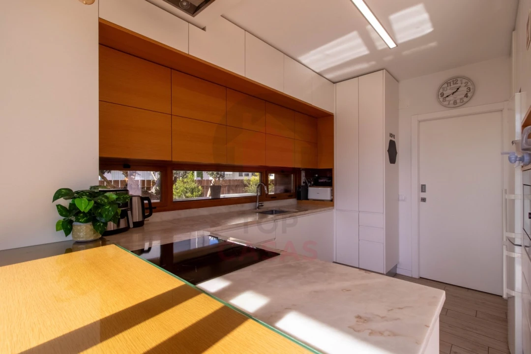 Moradia T4 para Venda em São Martinho do Porto Foto 10