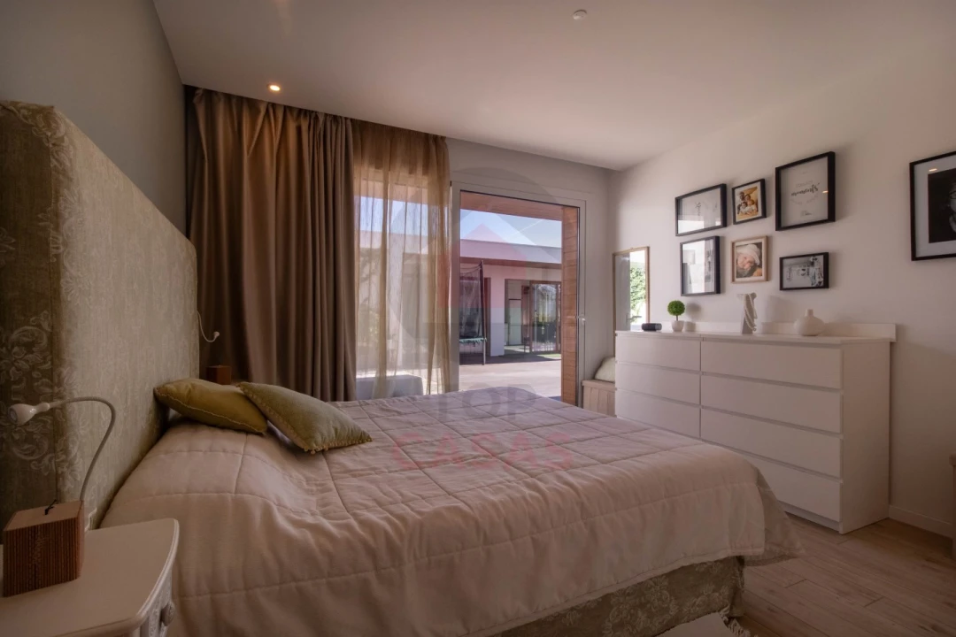 Moradia T4 para Venda em São Martinho do Porto Foto 17