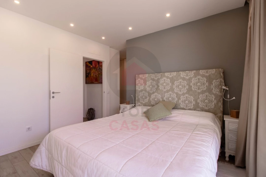 Moradia T4 para Venda em São Martinho do Porto Foto 18