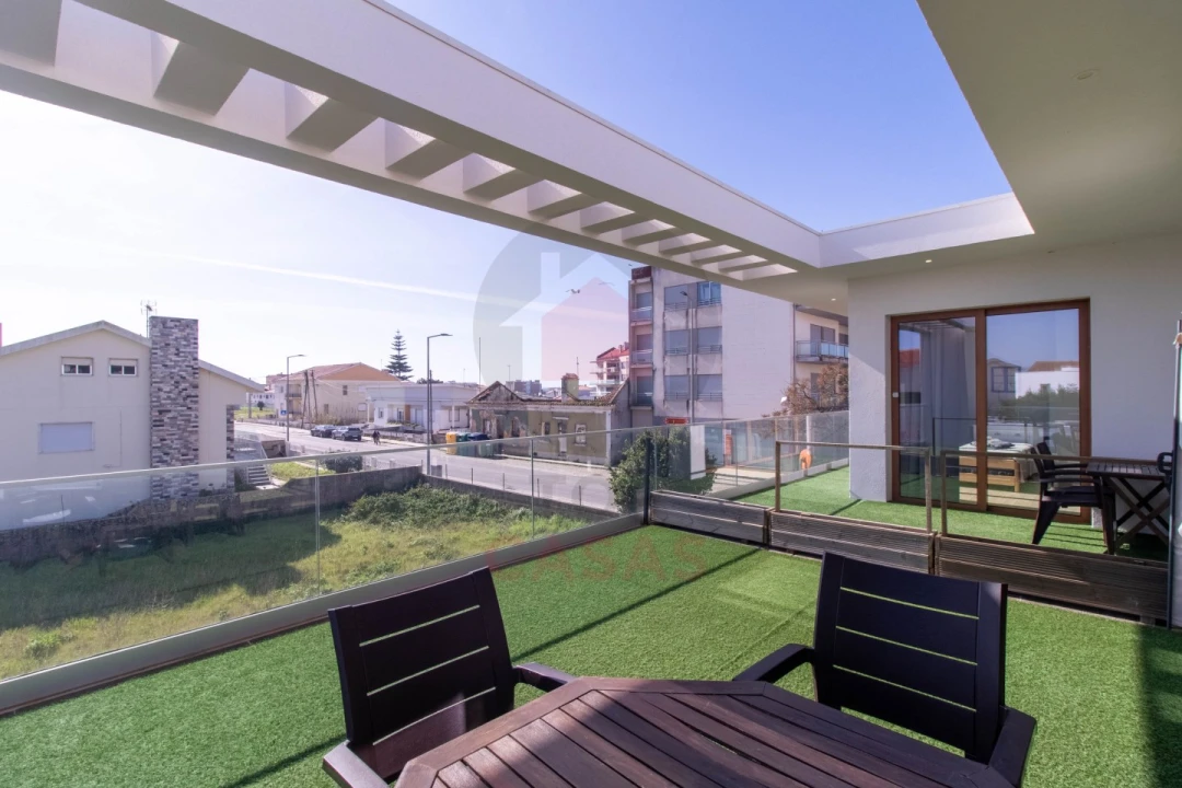 Moradia T4 para Venda em São Martinho do Porto Foto 26