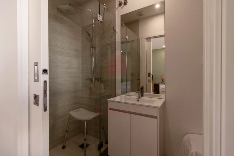 Moradia T4 para Venda em São Martinho do Porto Foto 16