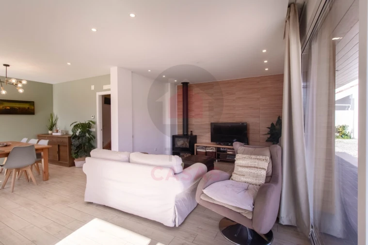 Moradia T4 para Venda em São Martinho do Porto Foto 7