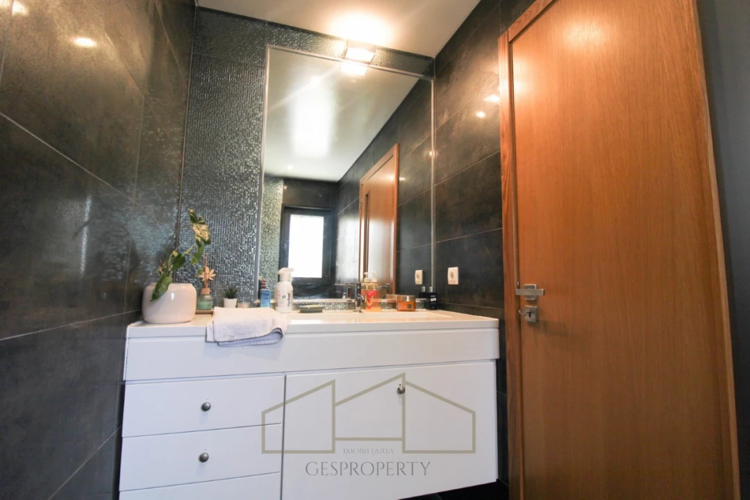 Moradia T3 para Venda em Charneca de Caparica e Sobreda Foto 16