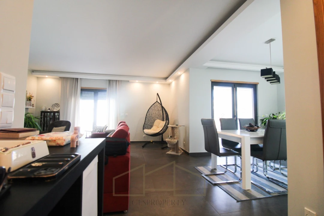 Moradia T3 para Venda em Charneca de Caparica e Sobreda Foto 8