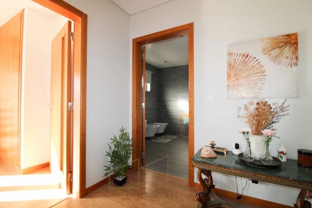 Moradia T3 para Venda em Charneca de Caparica e Sobreda Foto 20