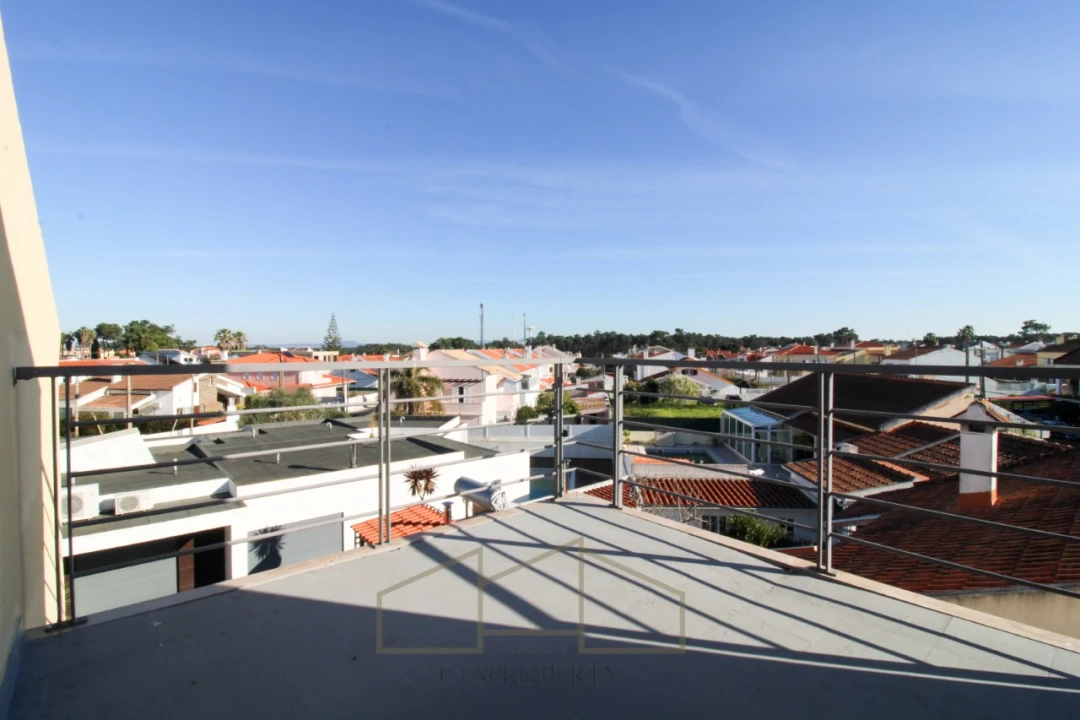 Moradia T3 para Venda em Charneca de Caparica e Sobreda Foto 40