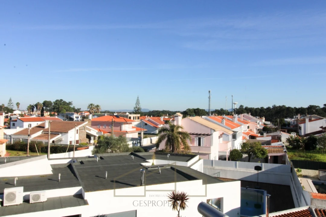 Moradia T3 para Venda em Charneca de Caparica e Sobreda Foto 42