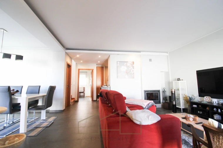 Moradia T3 para Venda em Charneca de Caparica e Sobreda Foto 10