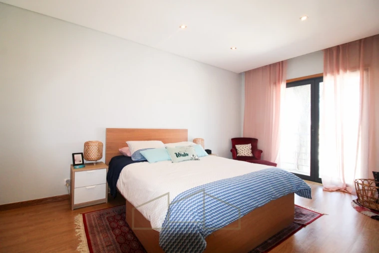 Moradia T3 para Venda em Charneca de Caparica e Sobreda Foto 28