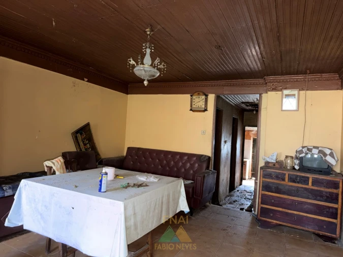 Moradia T5 para Venda em Rio de Moinhos