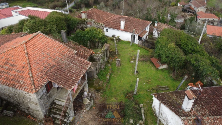 Moradia T5 para Venda em Rio de Moinhos Foto 14