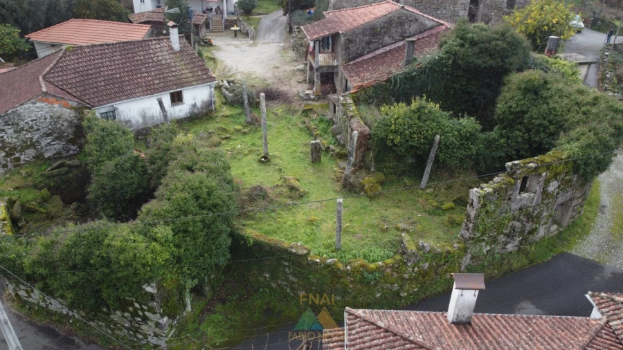 Moradia T5 para Venda em Rio de Moinhos Foto 17